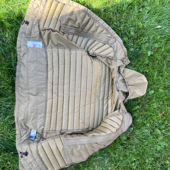 Men’s North Face Down Jacket - Excellent Used Condition -Olive Green Siz… - Picture 3 of 12